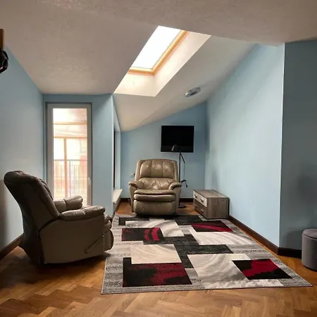 Center Penthouse ريغا
