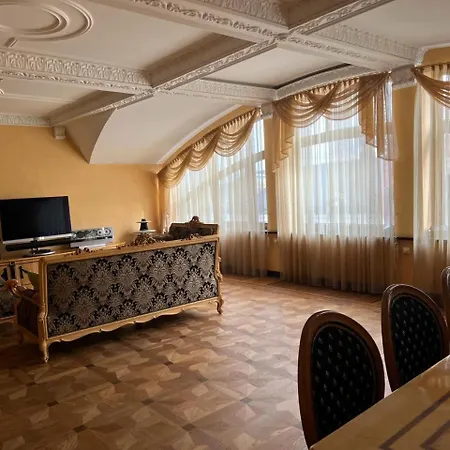 Lägenhet Center Penthouse